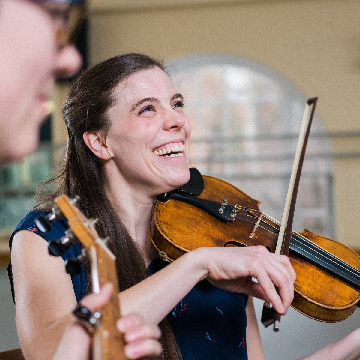 Annie Stroud playing the fiddle
